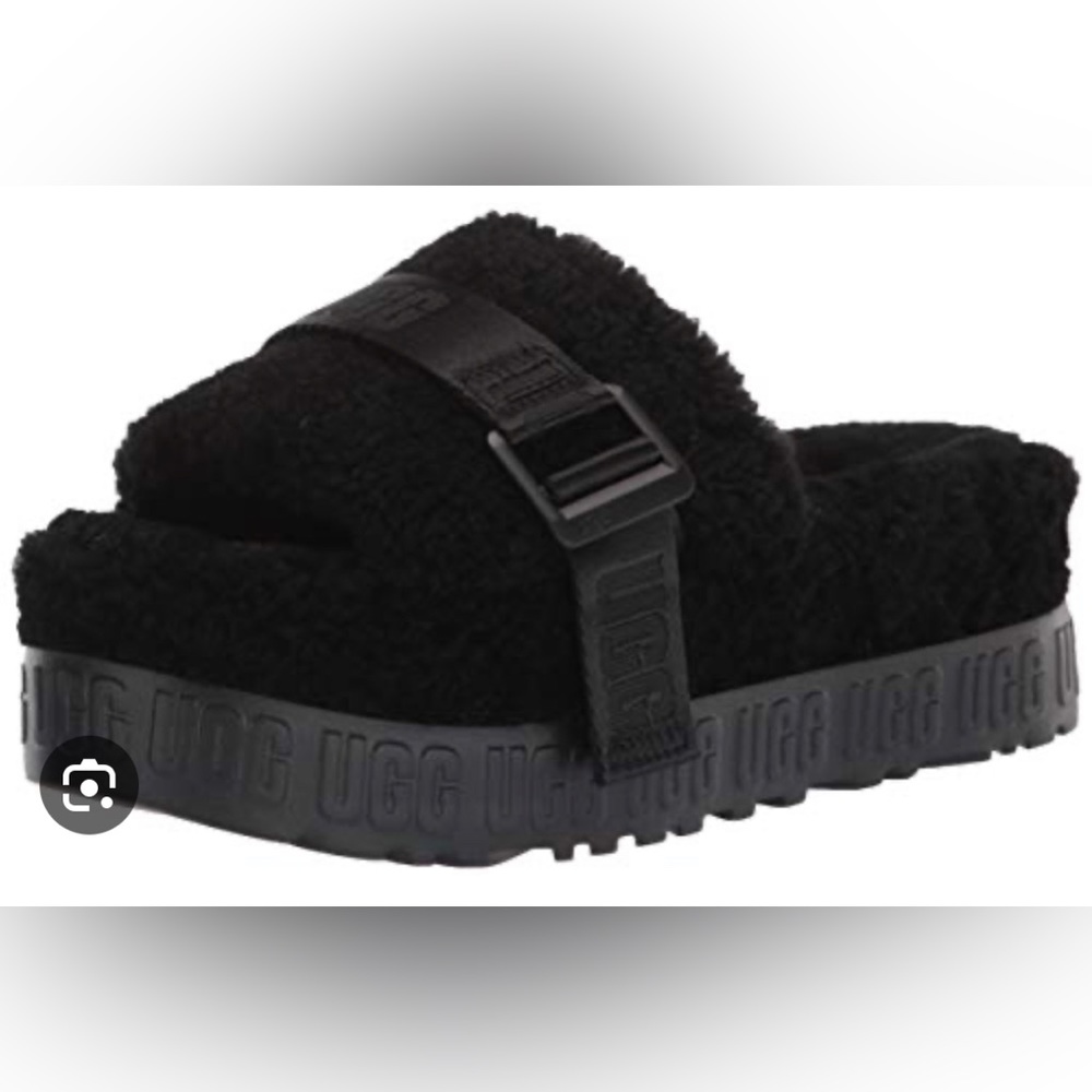 UGG Fluffita Platform Slide Black 9.    NWOT